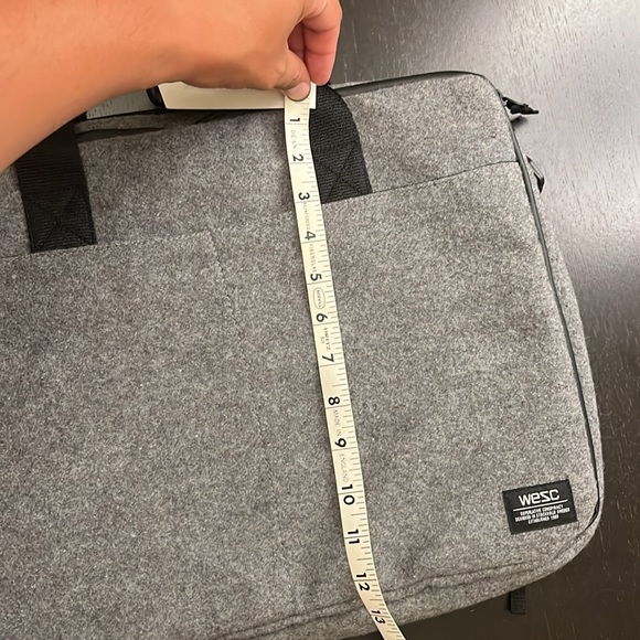 wesc Lee Unisex Messenger Bag NWT - Picture 9 of 9